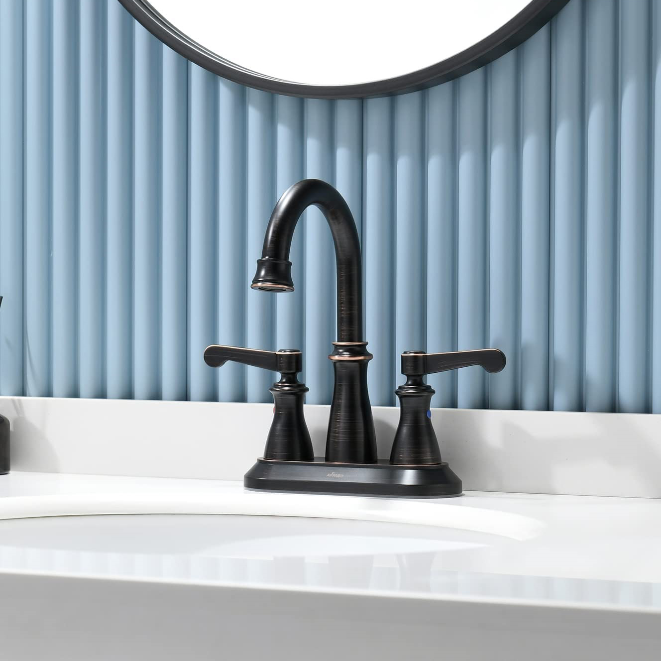 Wählen Sie zwischen mattschwarzen und verchromten Badarmaturen: Ein stilvoller Leitfaden zur Aufwertung Ihrer Duschraumdekoration