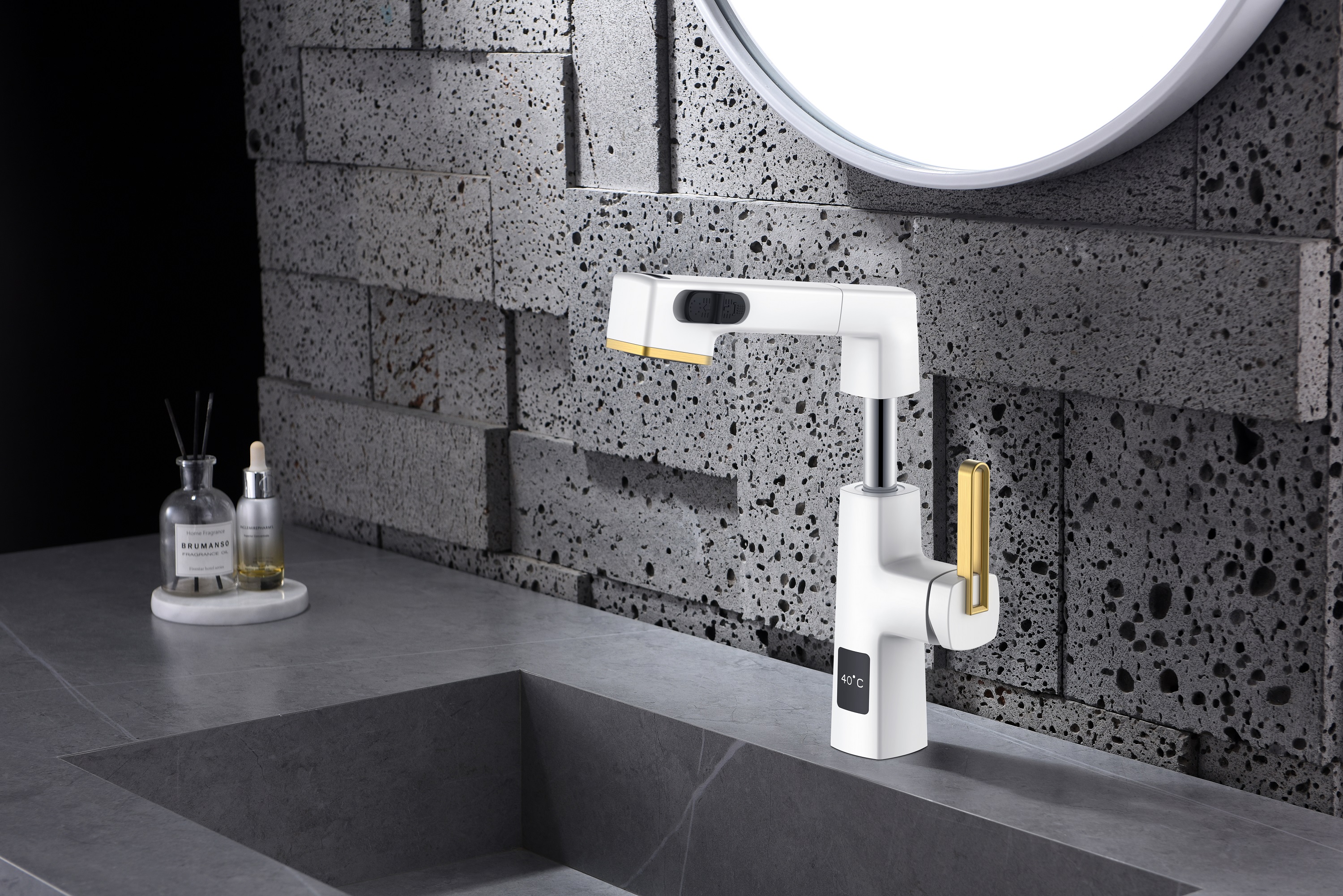  Temperaturanzeige, einzigartiges Design, Weiß und Gold, ausziehbarer Badezimmerhahn, höhenverstellbar